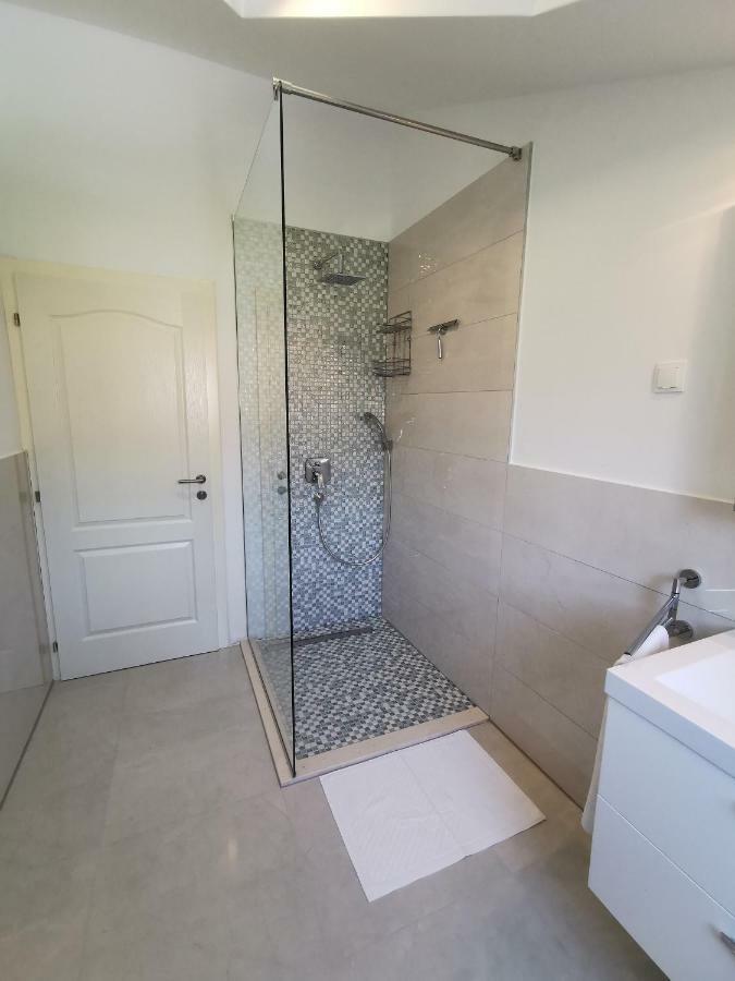 New Apartments 9 Minutes From Split Airport Kaštela Exterior foto